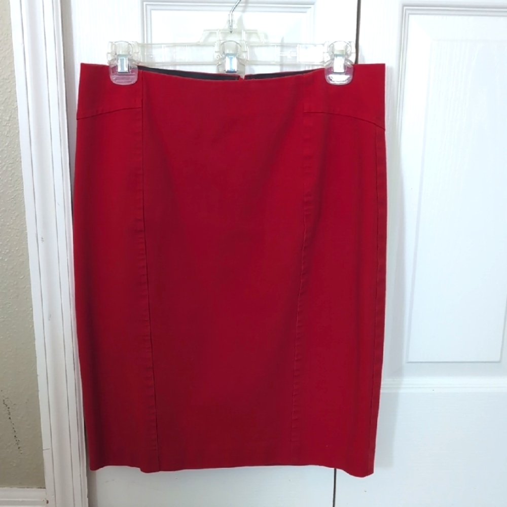 Ann Taylor Red Knee-Length Pencil Skirt Stretchy